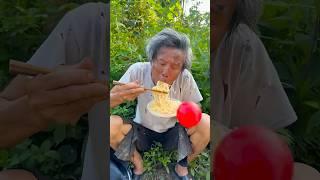 mie instan tumpah! Pak Sedih Banget????????#bebeklucu #duckshorts #bebek#ai#shorts#1254