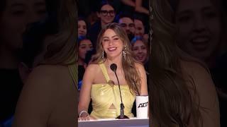 Fat girl dances and is laughed at by the audience, but the ending is fascinating#ai #agtmagic #agt